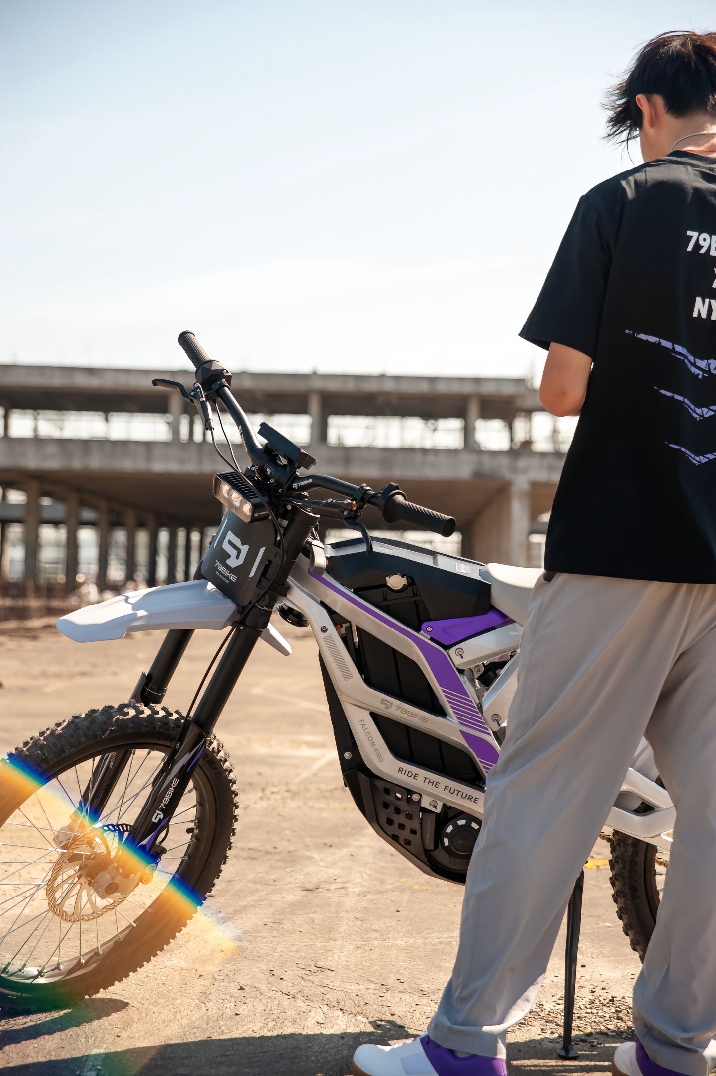 Super-Angebot! Kick&Move Falcon Pro e-Dirtbike 2025 - Silber/Lila