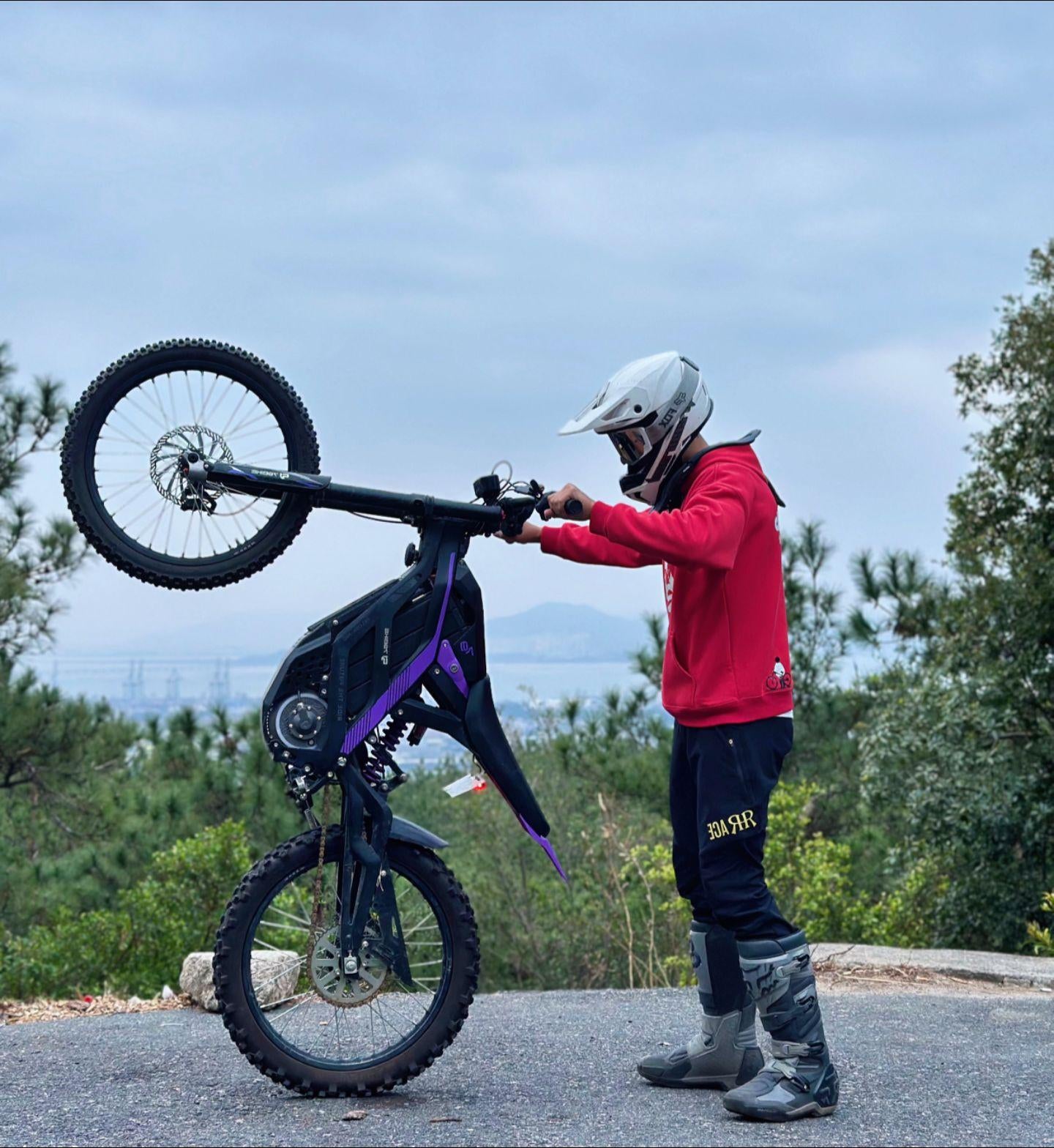 Super-Angebot! Kick&Move Falcon Pro e-Dirtbike 2025 - Schwarz/Lila