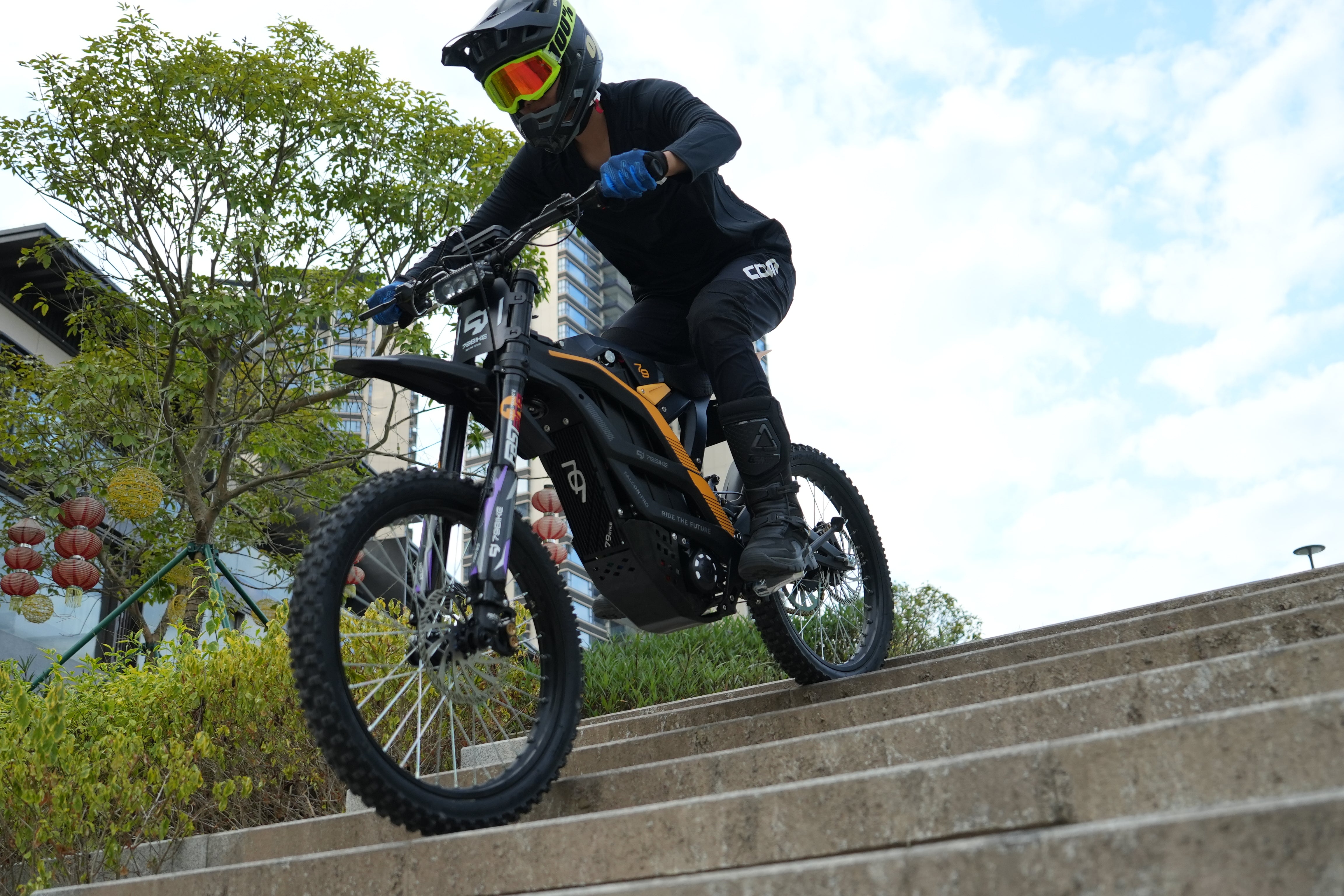 Super-Angebot! Kick&Move Falcon Pro e-Dirtbike 2025 - Schwarz/Gelb