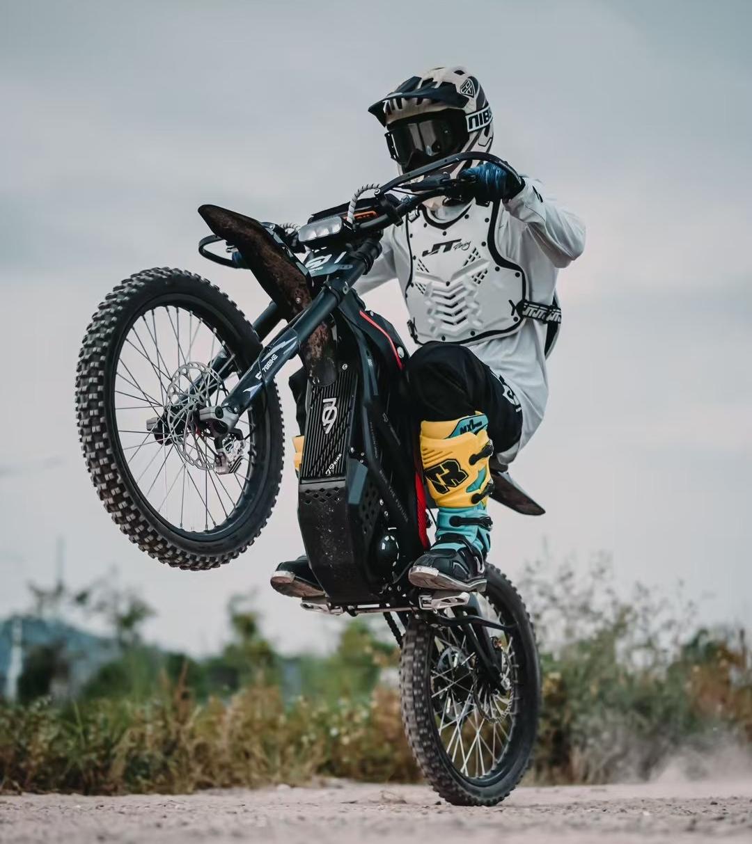 Super-Angebot! Kick&Move Falcon Pro e-Dirtbike 2025 - Schwarz/Gelb