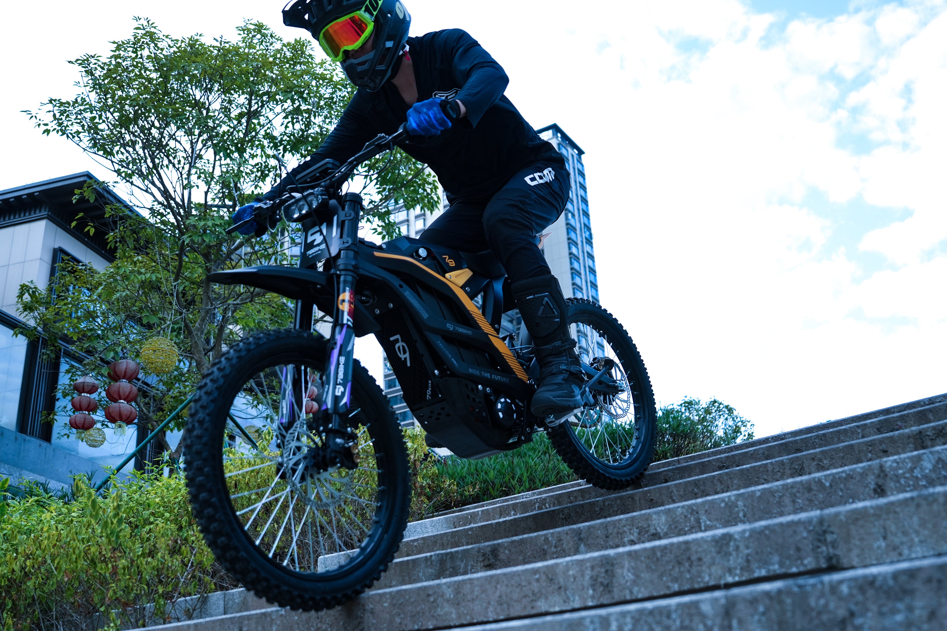 Super-Angebot! Kick&Move Falcon Pro e-Dirtbike 2025 - Schwarz/Gelb